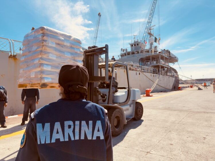 Buque con ayuda humanitaria de México zarpa hacia Cuba. Foto: Gobierno de México.
