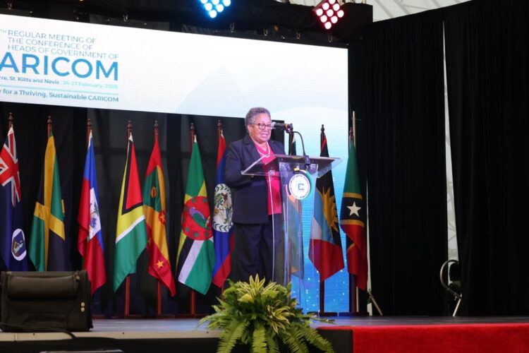 La secretaria general de la CARICOM, Carla Barnett, habla en la ceremonia inaugural de la conferencia anual del bloque caribeño, en Basseterre, San Cristóbal y Nieves, el 24 de febrero de 2026. Foto: Caricom / EFE.