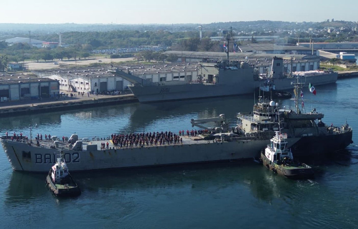 Llegada al puerto de la Habana de buques de México con ayuda humanitaria para Cuba. Foto: Secretaria de Relaciones Exteriores de México / EFE.