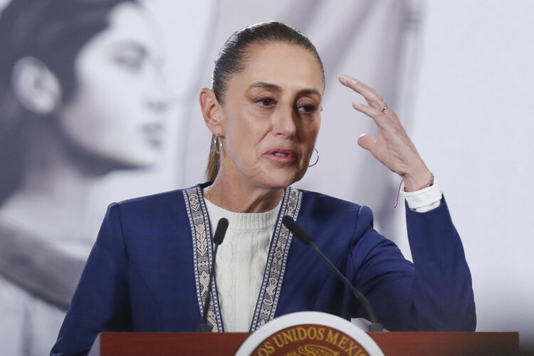 Claudia Sheinbaum en una rueda de prensa. Foto: Isaac Esquivel/EFE.