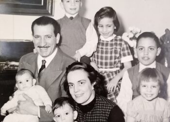 Francisco Petrone y su familia. Foto: Archivo familiar de la autora.