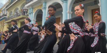 Lizt Alfonso Dance Cuba con "Alas-Por dentro". Foto: Otmaro Rodríguez.