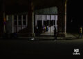 Personas en la calle durante un apagón en La Habana. Foto: Otmaro Rodríguez.