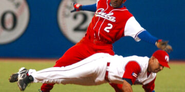 Cuba logró una histórica victoria contra Puerto Rico en el Clásico Mundial de 2006. Foto: Ricardo López Hevia.