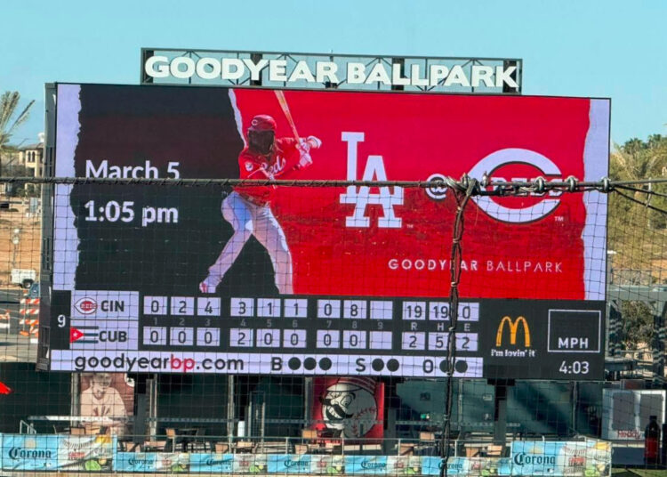 En su último examen antes de debutar en el Clásico Mundial de Béisbol, Cuba se llevó una paliza en toda la regla de los Cincinnati Reds. Foto: Swing Completo.