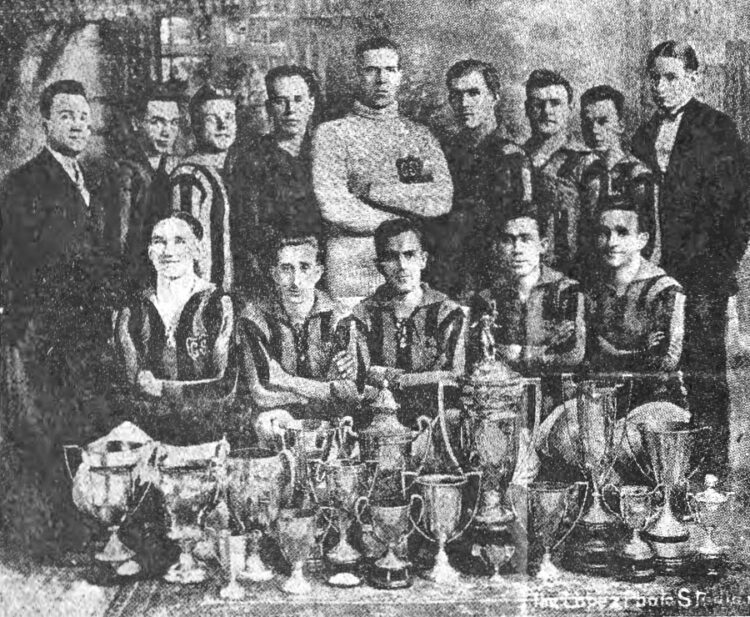 Plantel del Galicia Sporting Club, sobresaliente equipo de fútbol de origen gallego en Nueva York. Foto: Tomada de la revista Céltiga, 25 de agosto de 1926.