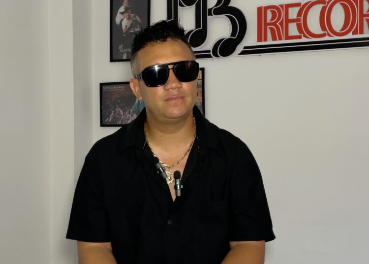 Maykel Blanco, director de la orquesta Salsa Mayor y presidente del Festival de la Salsa. Foto: Lied Lorain.