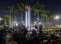 Miembros de la diáspora cubana el pasado 23 de febrero asistiero en Miami a una vigilia en conmemoración del 30 aniversario del derribo de los aviones de Hermanos al Rescate en 1996. Foto: EFE/EPA/CRISTOBAL HERRERA-ULASHKEVICH.