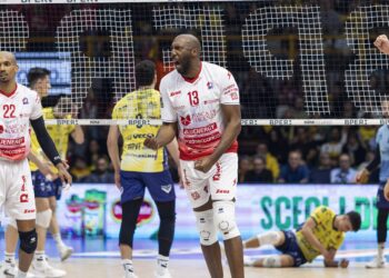 Gutiérrez y Simón en el quinto partido de los cuartos de final de la Liga de Italia. Foto: Gas Sales Bluenergy Piacenza