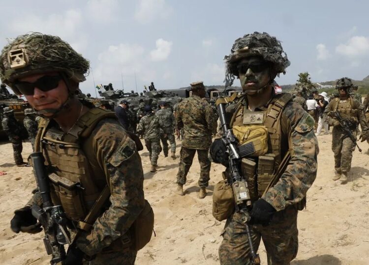 Tropas estadounidenses ya están en la región para un eventual asalto a territorio iraní. Foto. EFE.