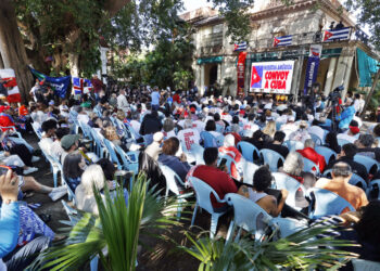 Acto en el Instituto Cubano de Amistad con los Pueblos (ICAP). Foto: Ernesto Mastrascusa/EFE.