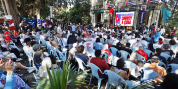Acto en el Instituto Cubano de Amistad con los Pueblos (ICAP). Foto: Ernesto Mastrascusa/EFE.