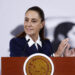 La presidenta de México, Claudia Sheinbaum, habla durante una rueda de prensa en el Palacio Nacional de Ciudad de México, el 23 de marzo de 2026. Foto: Sáshenka Gutiérrez / EFE.