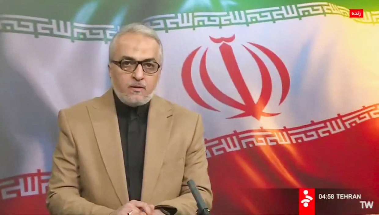 Khamenei's death in Iran is confirmed and Trump announces bombings “as long as necessary”