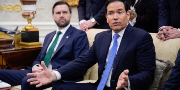 Rubio habla a la prensa desde el Despacho Oval, este 17 de marzo. Foto: YURI GRIPAS/EFE/EPA.