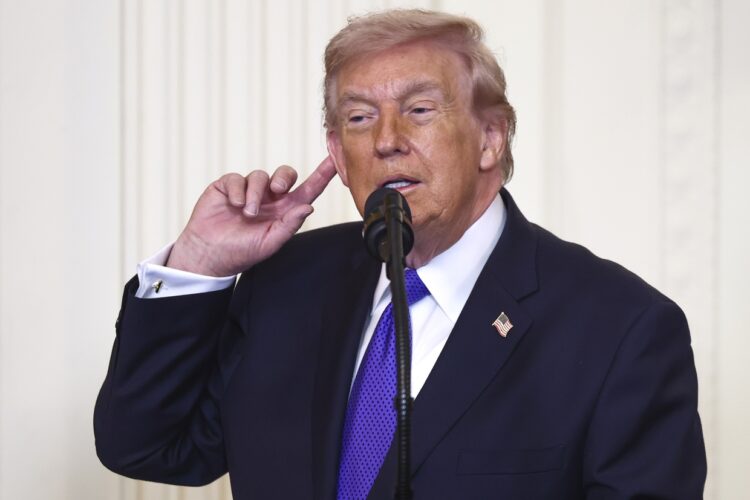 Trump el pasado 2 de marzo. Foto: JIM LO SCALZO/EFE/EPA.