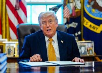 Foto: EFE/EPA/AARON SCHWARTZ / POOL