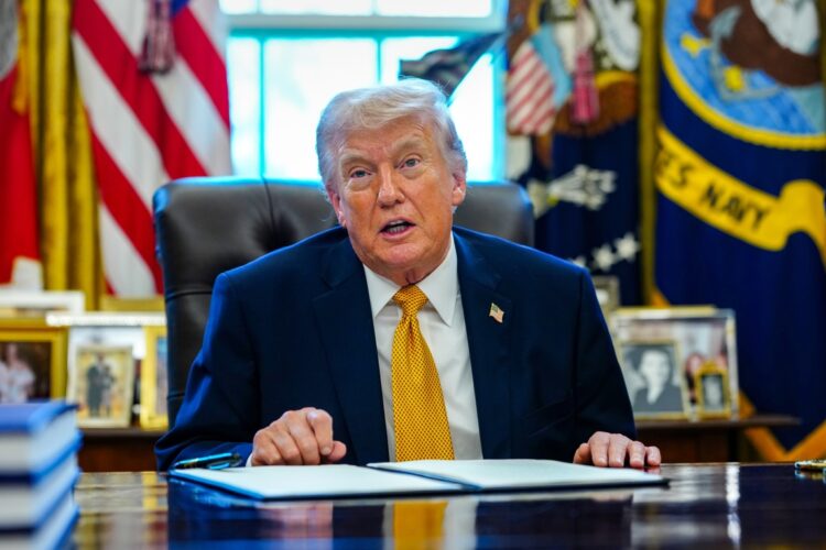 Foto: EFE/EPA/AARON SCHWARTZ / POOL