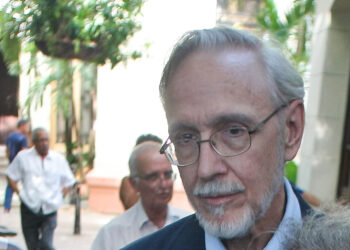 El profesor universitario estadounidense William LeoGrande en La Habana en 2014. Foto: EFE/ Ernesto Mastrascusa /Archivo.