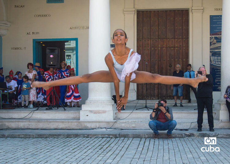30 Festival Internacional de Danza en Paisajes Urbanos Habana Vieja" Ciudad en Movimiento". Foto: Otmaro Rodríguez.
