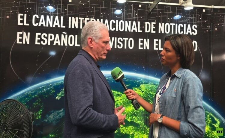 El presidente Díaz-Canel entrevistado en exclusiva por el canal RT, Russia Today,  en La Habana. Foto:  RT
