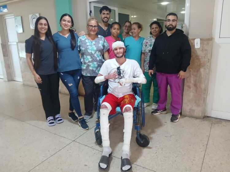 Abel Hondal Toledo sobrevivió al 95 % de su cuerpo quemado. Foto: Cubadebate.