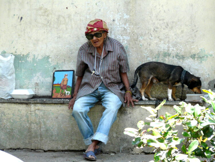 Las personas de la tercera edad en Cuba sobrepasan ya  un quinto de la población de la isla. Foto:  AMD