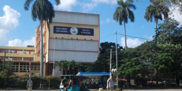 Los hospitales son costosas unidades presupuestadas por el Estado. Foto:  AMD