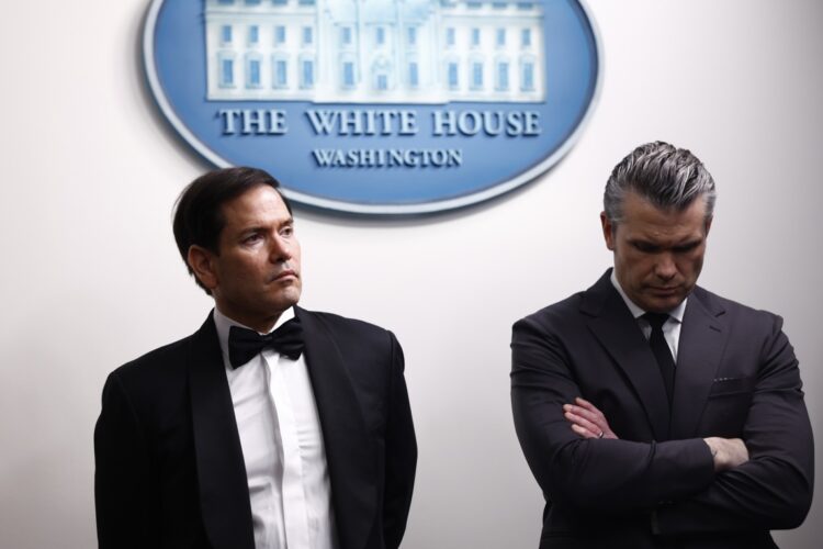 Marco Rubio y Pete Hegseth, este 25 de abril. Foto: WILL OLIVER/EFE/EPA