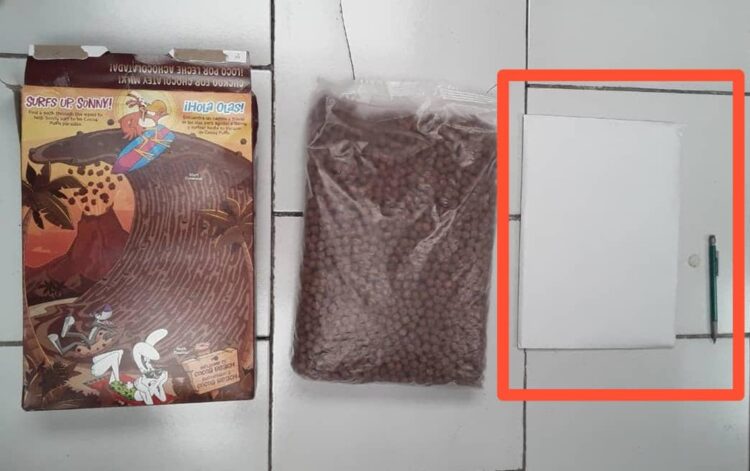 Las dosis de la droga se hallaron dentro de una caja de cereales. Foto: @vicejefeagr / X.