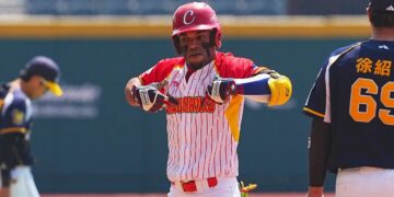El matancero Esteban Terry durante la reciente Liga de Campeones de América. Foto: Liga Mexicana de Béisbol (LMB) / Archivo.