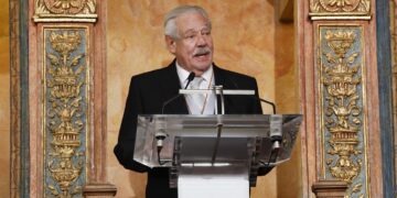 Gonzalo Celorio pronuncia su discurso tras recibir el Premio Cervantes 2025. Foto: Ballesteros/EFE/POOL