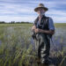 Héctor Garrido en la marisma inundada de la Reserva Biológica de Doñana, Huelva, España. Foto: Cortesía.