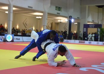 El cubano Iván Silva (arriba) cedió en la final ante el brasileño Leonardo Goncalves. Foto: Facebook Confederación Panamericana de Judo