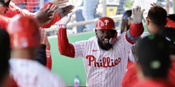 José Adolis García respondió para los Phillies. Foto: The Philadelphia Inquirer