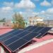 Paneles solares montados en el techo de una vivienda en Cuba. Foto: Tomada del perfil de Facebook de la mipyme Renova SURL.