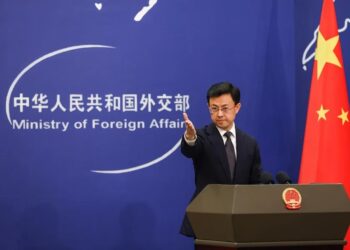 El portavoz del Ministerio de Relaciones Exteriores de China, Guo Jiakun, en una conferencia de prensa. Foto: Wu Hao / EFE / EPA.