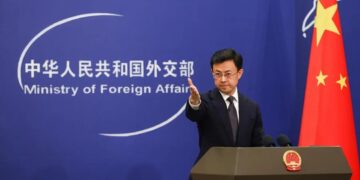 El portavoz del Ministerio de Relaciones Exteriores de China, Guo Jiakun, en una conferencia de prensa. Foto: Wu Hao / EFE / EPA.