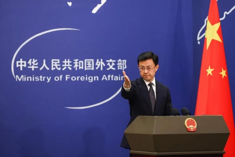 El portavoz del Ministerio de Relaciones Exteriores de China, Guo Jiakun, en una conferencia de prensa. Foto: Wu Hao / EFE / EPA.