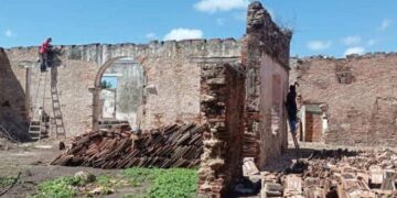 Trabajos de restauración patrimonial en Trinidad. Foto: Tomada del periódico Escambray.