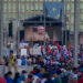 Miles de personas participaron esta mañana en el acto de repulsa por la imputación del expresidente cubano. Foto: Otmaro Rodríguez.