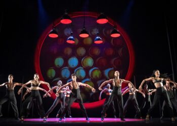 "Carmen" en versión de Acosta Danza. Foto: Tomada del perfil en Facebook de Acosta Danza.