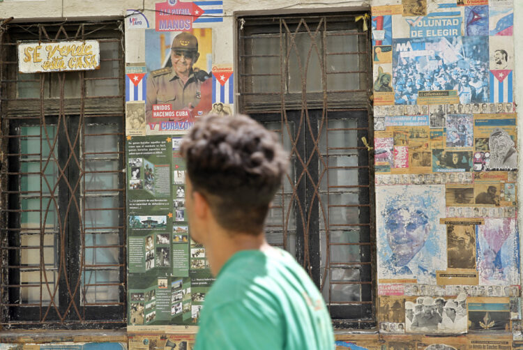 Las diferencias estructurales entre Venezuela y Cuba hacen inoperante una misma receta intervencionista de EE.UU., apuntan analistas. Foto: Ernesto Mastrascusa / EFE.