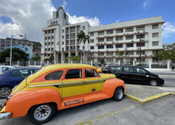 Fachada del conglomerado militar cubano Gaesa este jueves, en La Habana. Foto: Felipe Borrego/EFE.