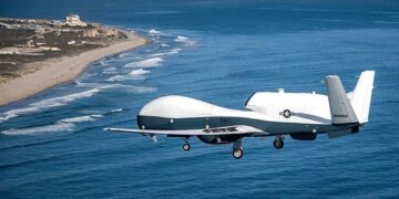 Un dron MQ-4C Triton. Foto: navair.navy.mil