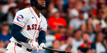 Yordan Álvarez lleva un ritmo jonronero nunca antes visto entre los peloteros cubanos de MLB. Foto: Houston Astros.