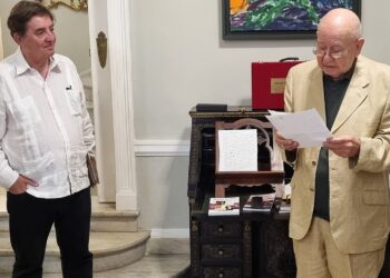 Luis García Montero y Miguel Barnet en La Habana. Foto: Instituto Cervantes