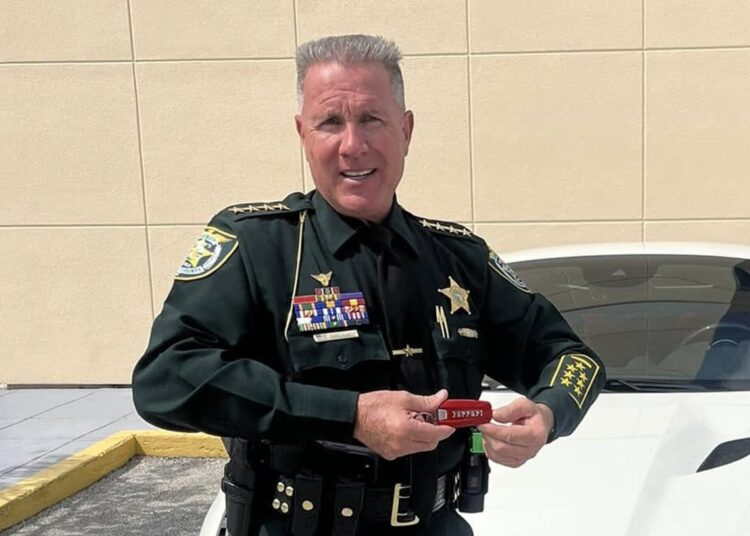 El sheriff Rick Ramsay, del condado de Monroe, en Florida. Foto: Tomada de su perfil en Facebook.