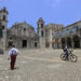 La Plaza de La Catedral de La Habana, prácticamente vacía en medio del significativo declive del turismo en Cuba en 2026. Foto: Ernesto Mastrascusa / EFE.