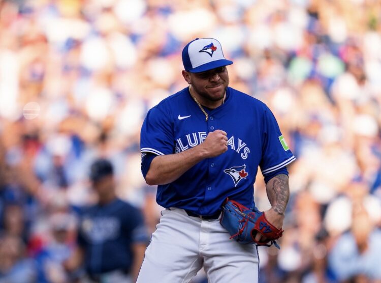 El lanzador cubano Yariel Rodríguez, de los Azulejos de Toronto. Foto: @BlueJays / X.